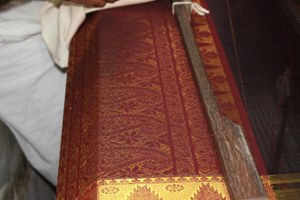 Handloom silk saree weaving on a loom in Kanchipuram
